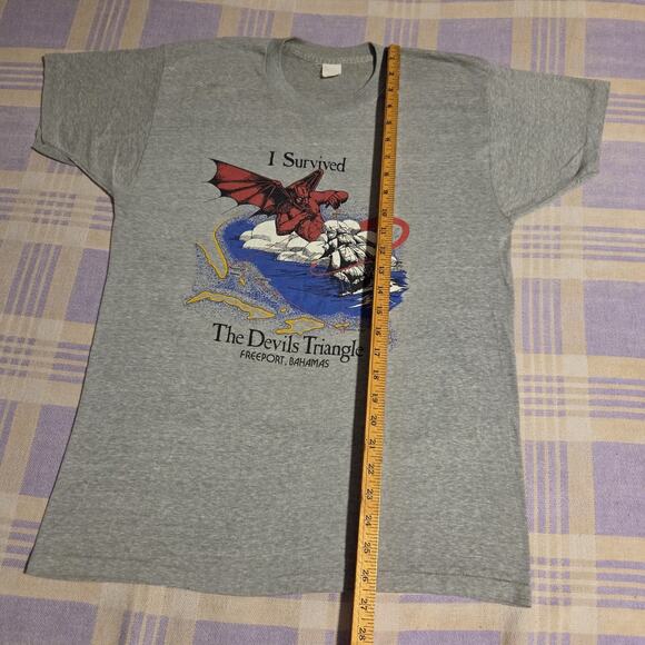 Vtg 80s Devils Triangle Bahamas Florida Keys Thin T Shirt USA I Survived Devil - Picture 4 of 8